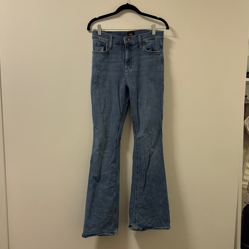 Lee Women's Flare Jeans in Blue